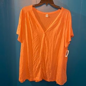 Old navy peach colored blouse
